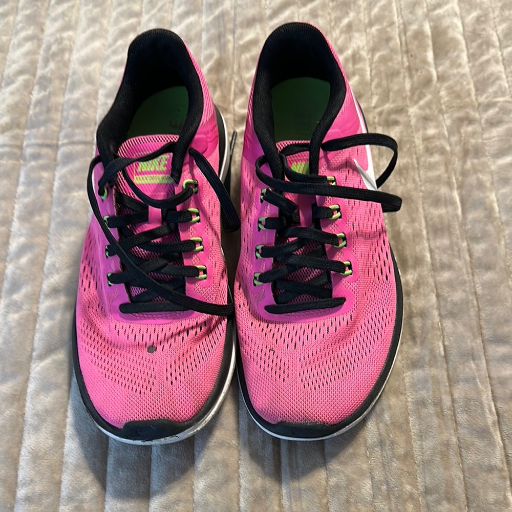 Women's Pink Athletic Shoes